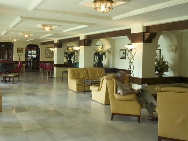 Tropicana Apartments Торемолинос Екстериор снимка